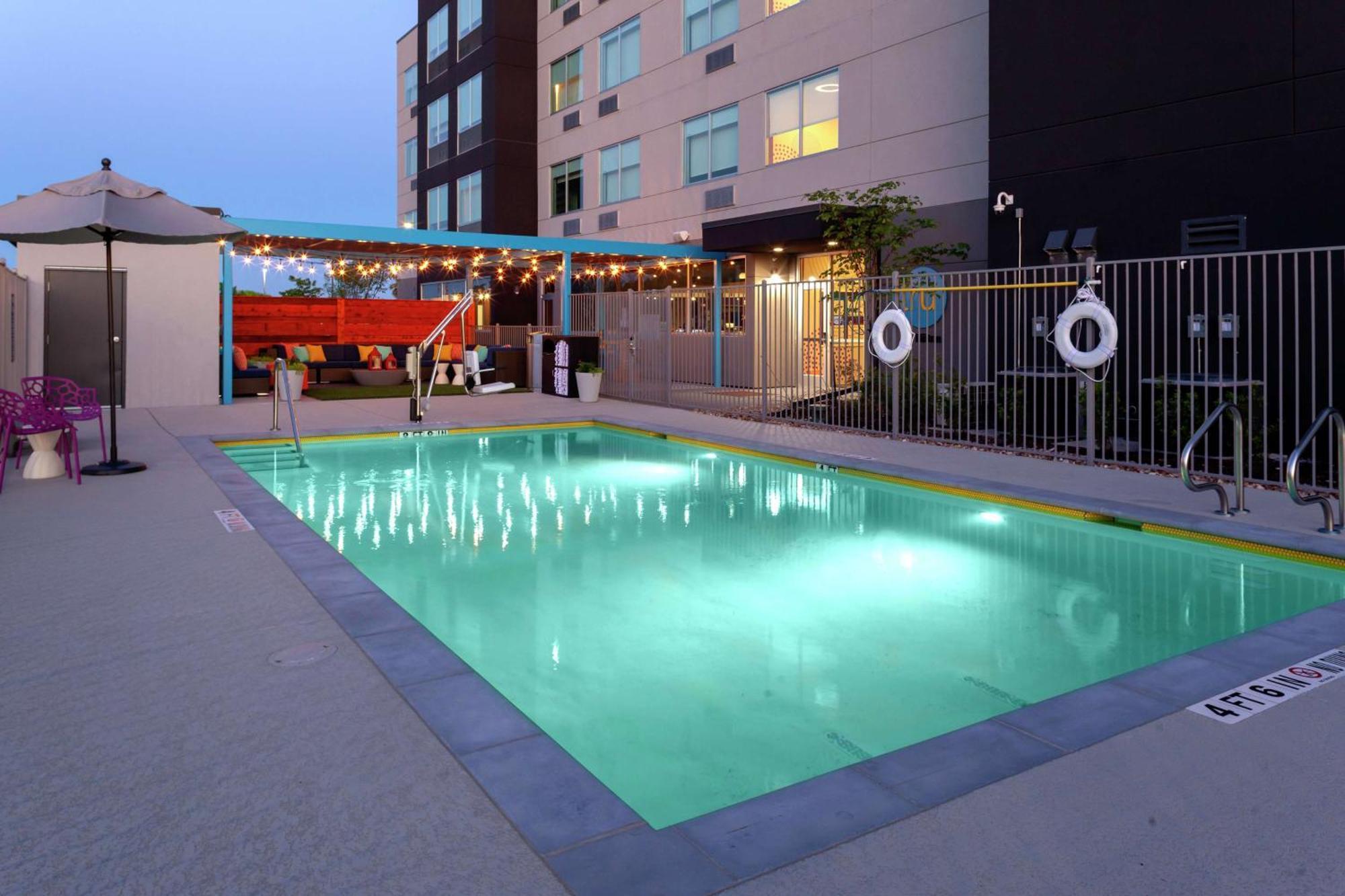 Hotel Tru By Hilton Round Rock Exterior foto